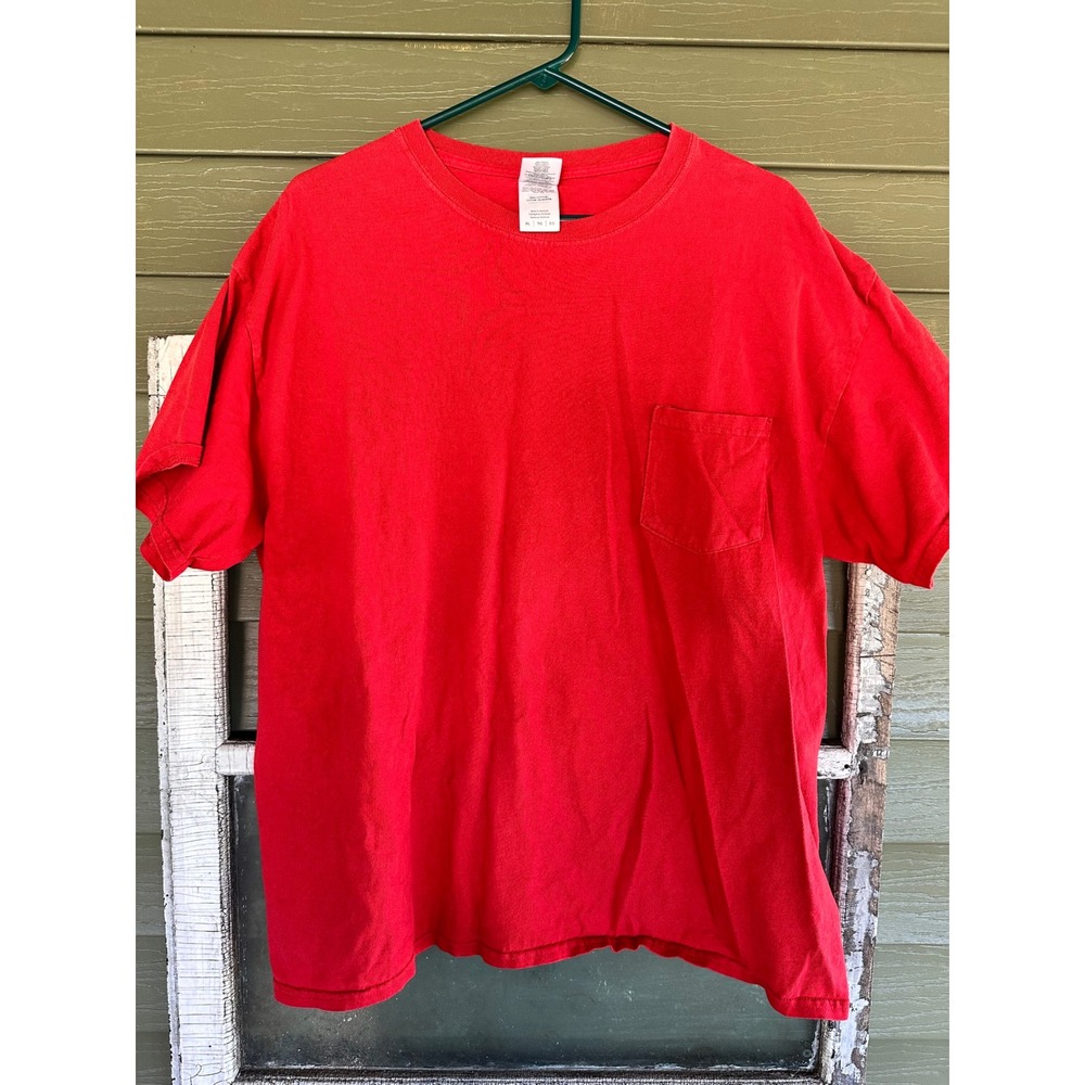 Gildan Ultra Cotton Mens XL Red Short Sleeve Pocket T-Shirt Heavyweight Cotton